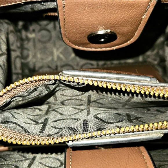 Calvin Klein Brown Leather Crossbody Bag - Picture 9 of 14